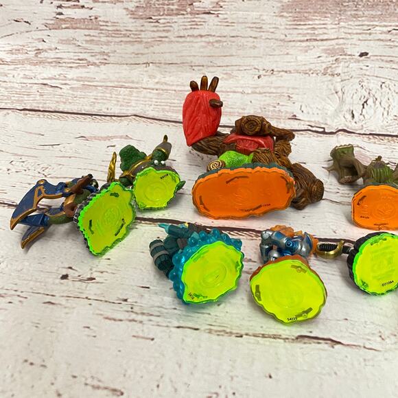 ACTIVISION Skylanders Video Game Character Game Pieces - Picture 9 of 10
